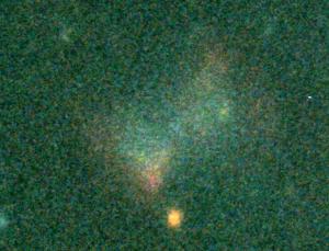 2000mmによる亜鈴状星雲の写真