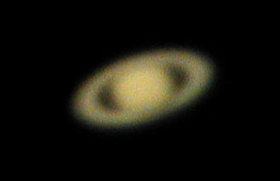 [デジカメで撮影した土星の写真]